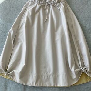 Lululemon Athletica Cream A-Line Skirt Sz. M